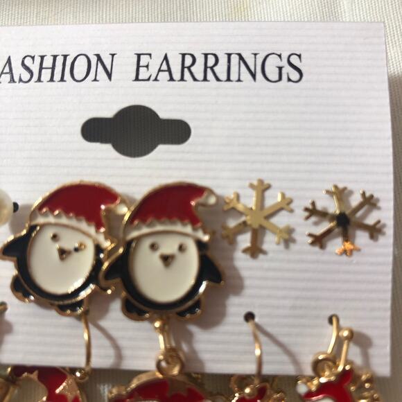 Collection of Christmas Winter Earrings Penguin Reindeer 6 pair - Picture 5 of 6
